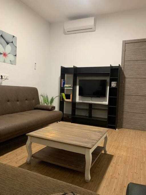 Apartamentos Terra Y Onix Zona Centro Elda Eksteriør bilde